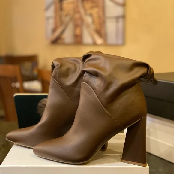 DOLCE VITA Scrunch Shaft Bootie - Picture 4 of 5